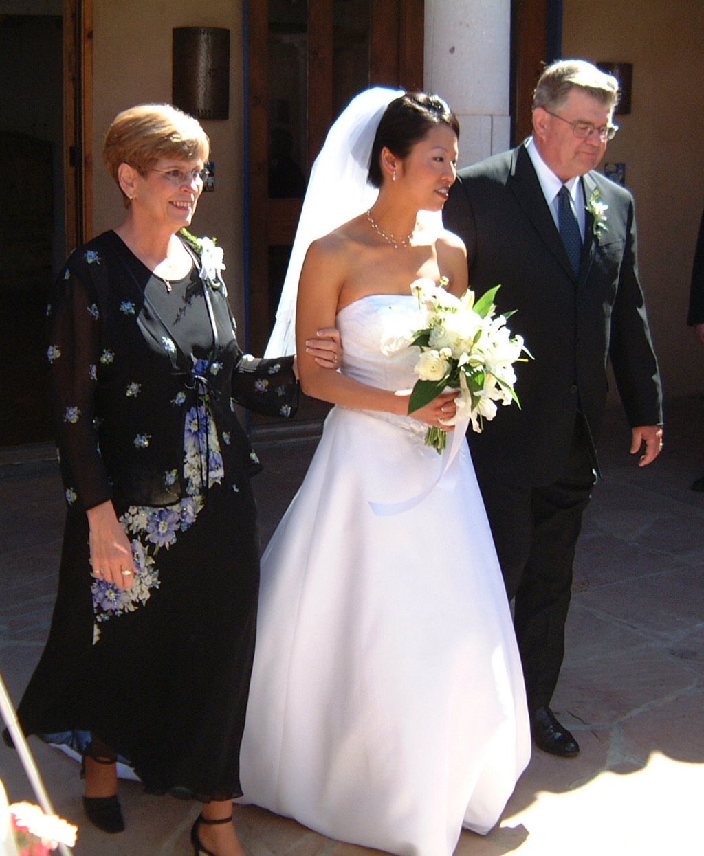 2004/06(June)/01(NM-Weekend)/02(Wedding)/1024x768_2004-06-12 17-10-25.JPG